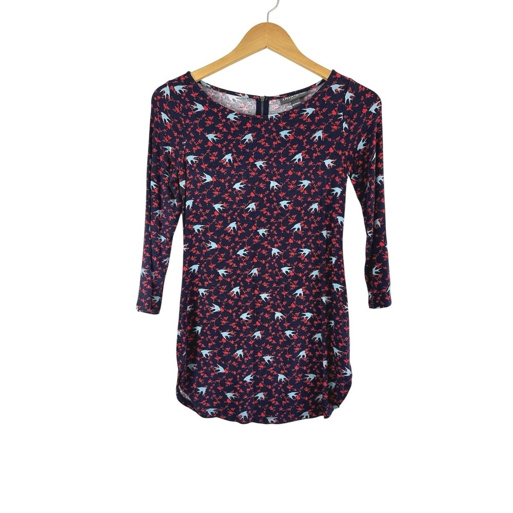 A Pea in the Pod Maternity Shirt XS Floral Blue Red Long Sleeve Stretch Comfort